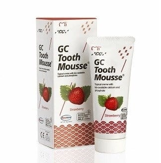 GC-Tooth-Mousse-plynne-szkliwo-smak-truskawka.jpg